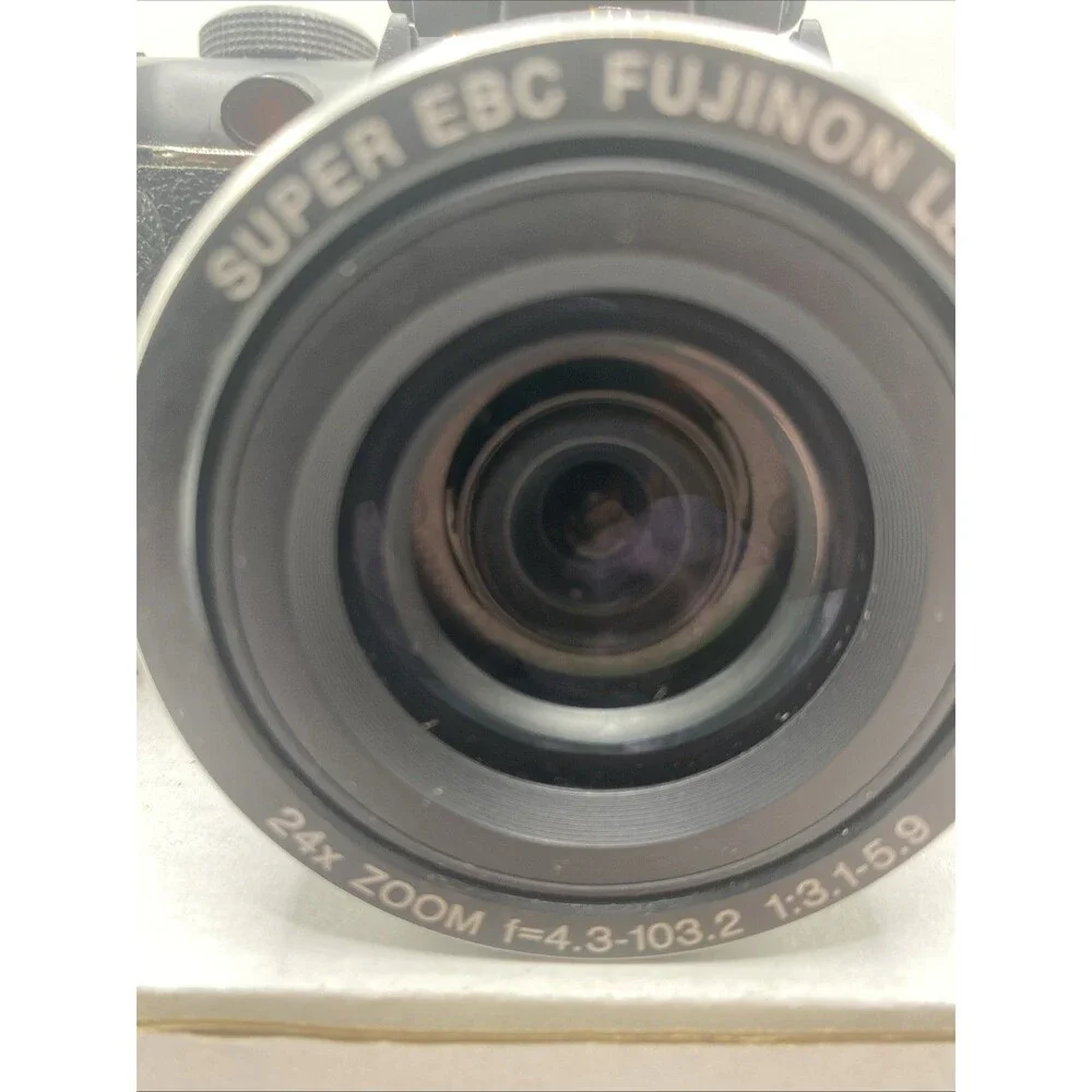 Fujifilm FinePix S4250WM 14MP Digital Camera 24x Zoom Fujinon Lens Black Tested